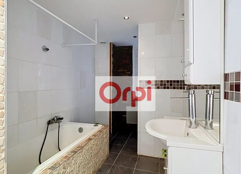 Appartement à louer, 40m², La Tour