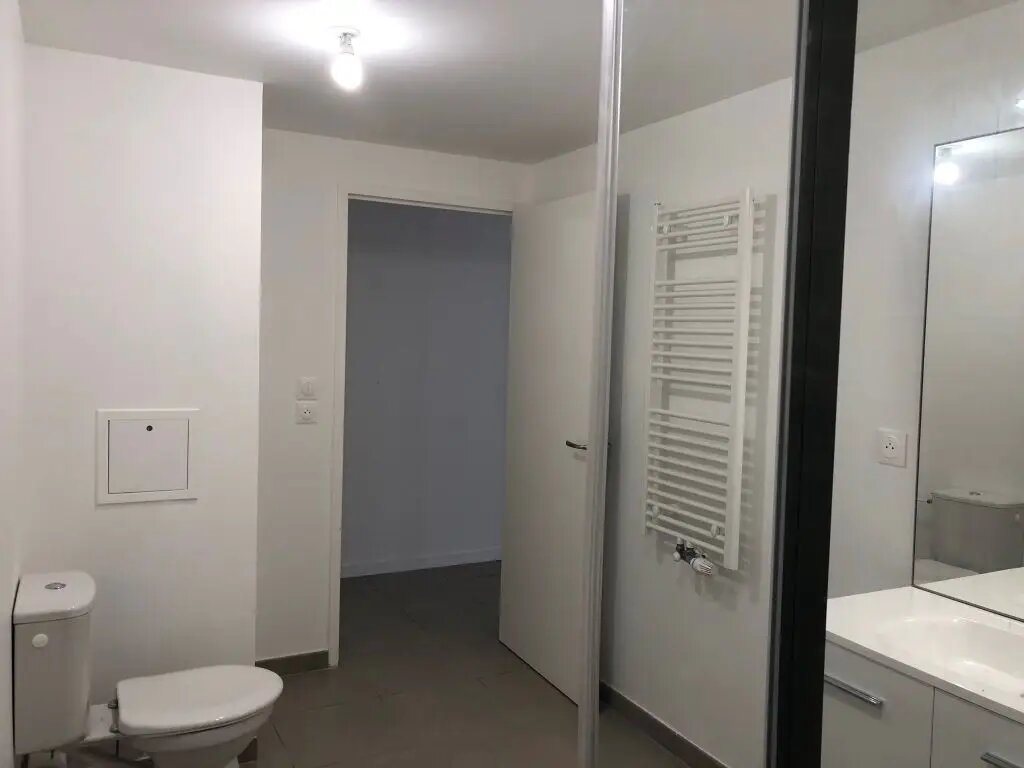 Appartement à louer, 47m², Sathonay-Camp