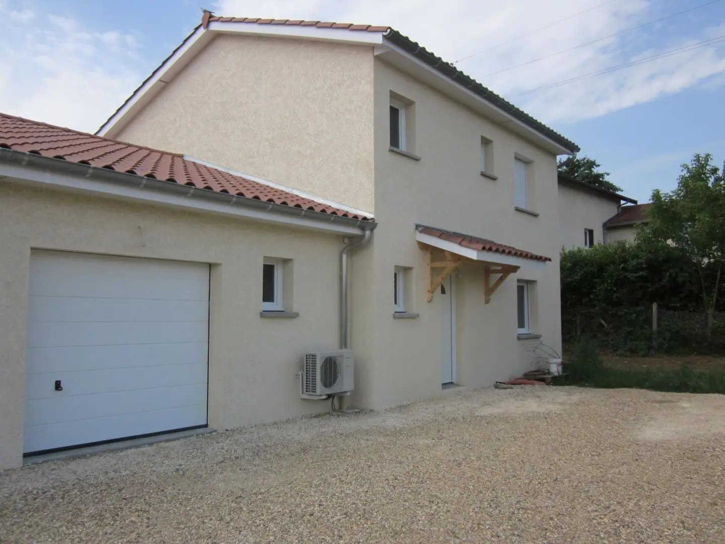 Maison à louer, 128m², Lucenay