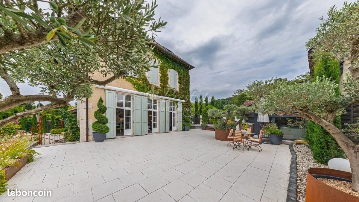 Maison à vendre, 272m², Belley