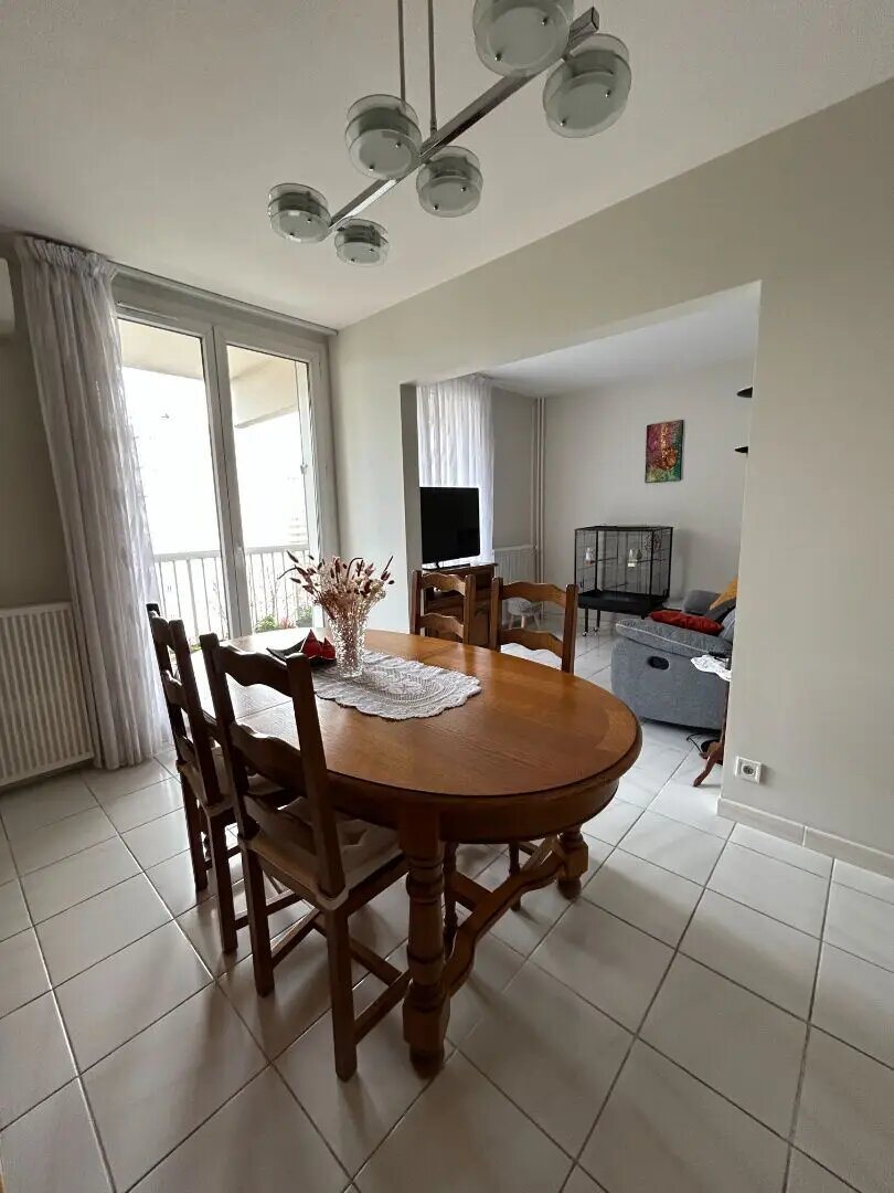 Appartement à vendre, 92m², Vénissieux