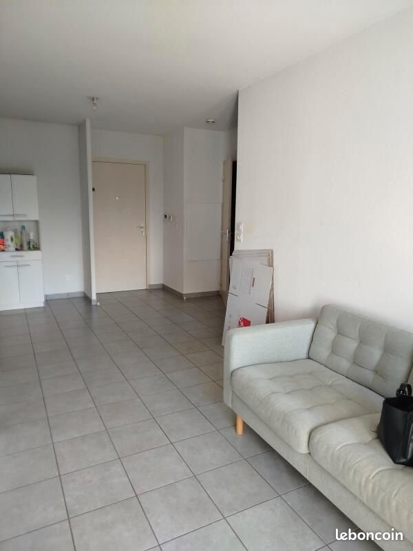 Appartement à louer, 37m², Saint-Priest