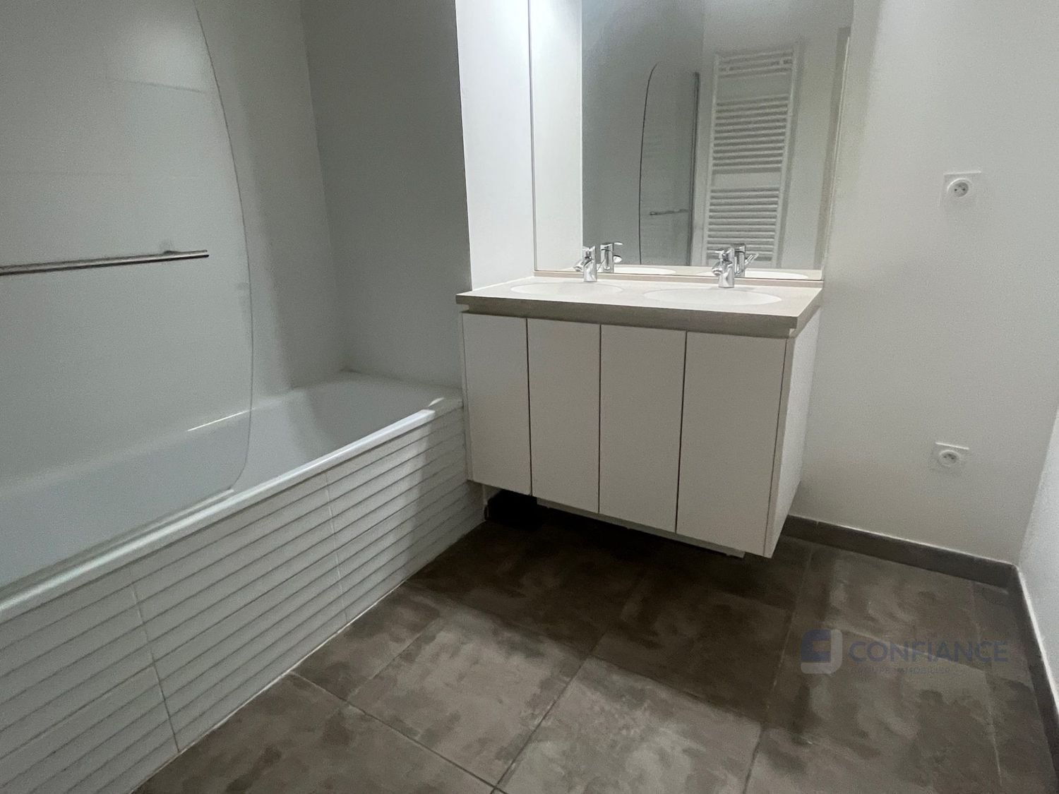 Appartement à vendre, 73m², Meyzieu