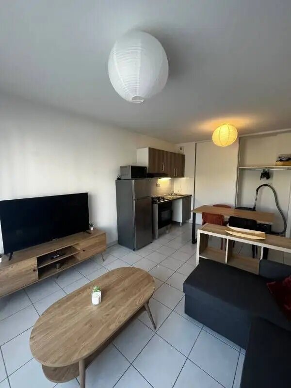Appartement à louer, 38m², Vénissieux