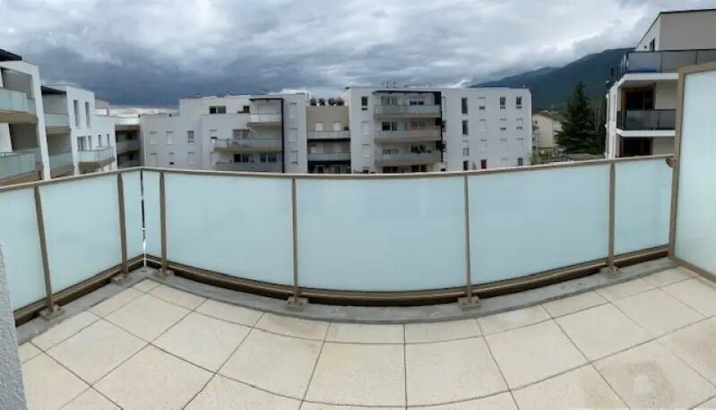 Appartement à louer, 39m², Gex