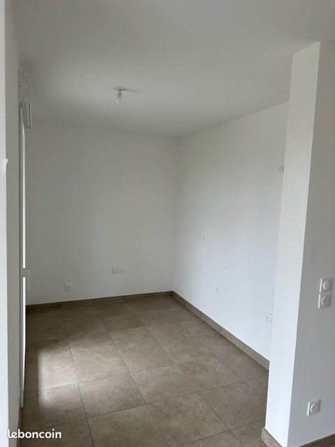 Appartement à louer, 64m², Décines-Charpieu