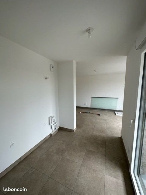 Appartement à louer, 64m², Décines-Charpieu