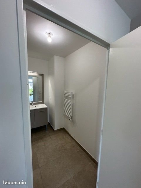 Appartement à louer, 64m², Décines-Charpieu