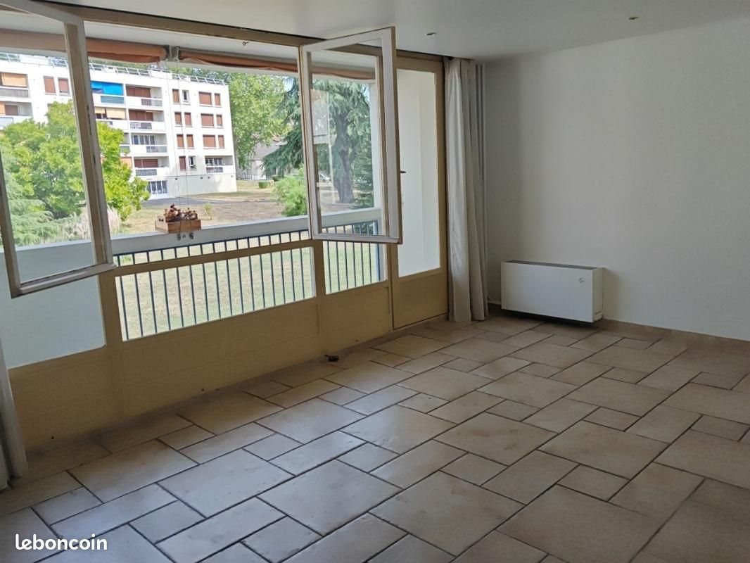 Appartement à louer, 60m², Genay