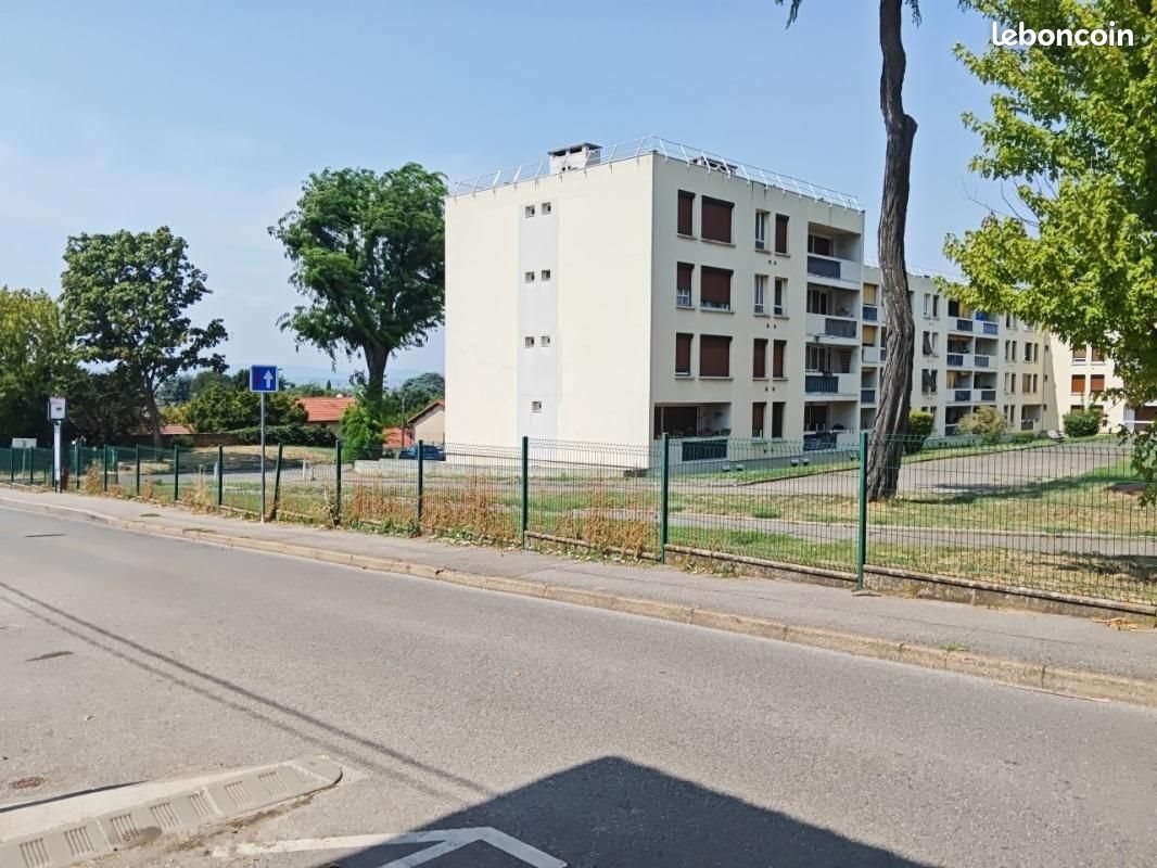 Appartement à louer, 60m², Genay