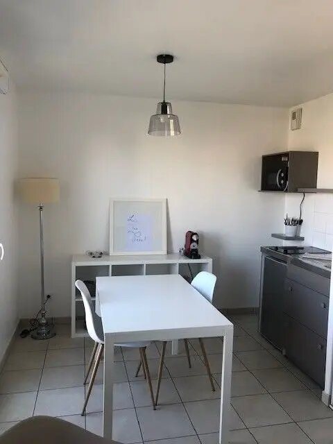 Appartement à louer, 27m², Bron