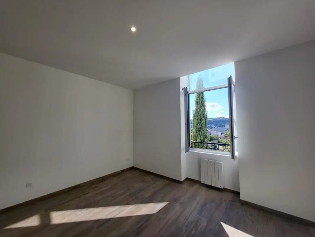 Appartement à louer, 77m², Vienne