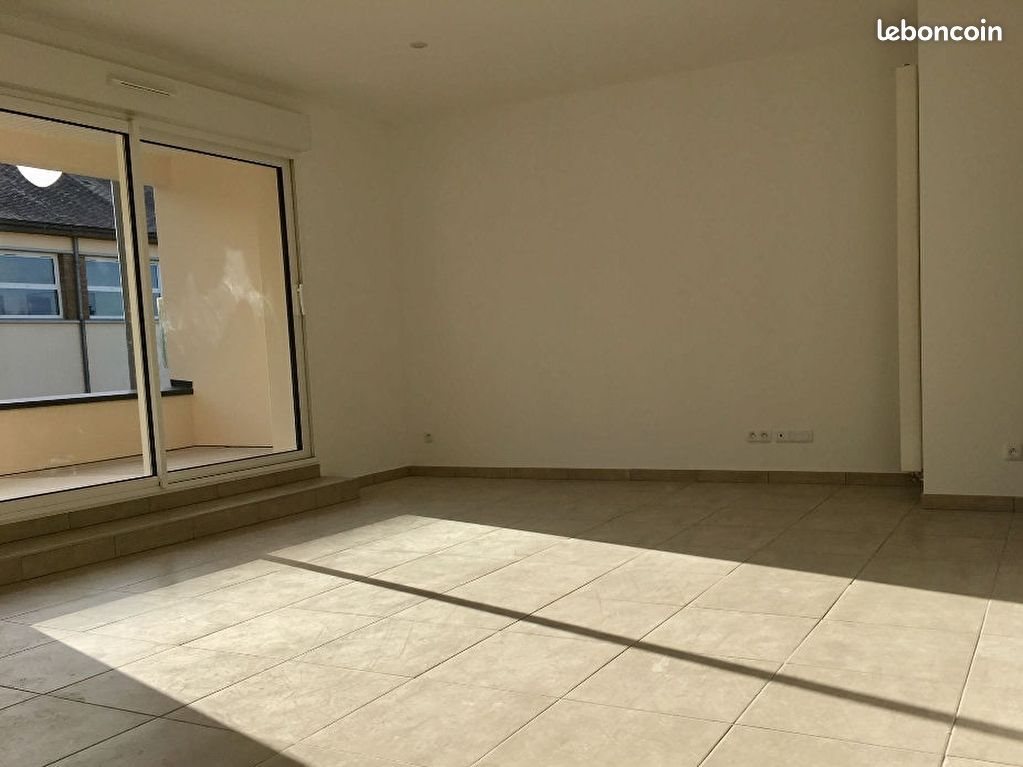 Appartement à louer, 68m², Changé