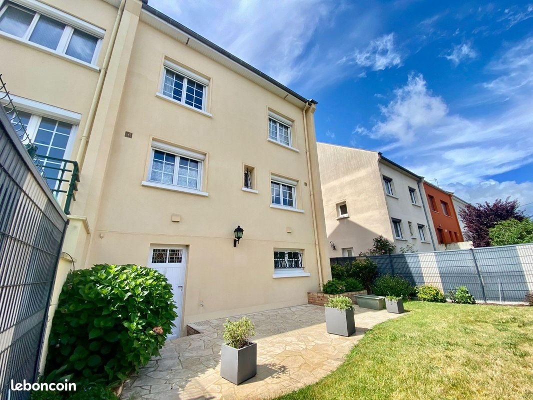 Maison à vendre, 115m², Arnage