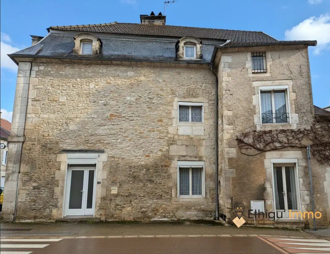 Appartement à louer, 160m², Arc-en-Barrois