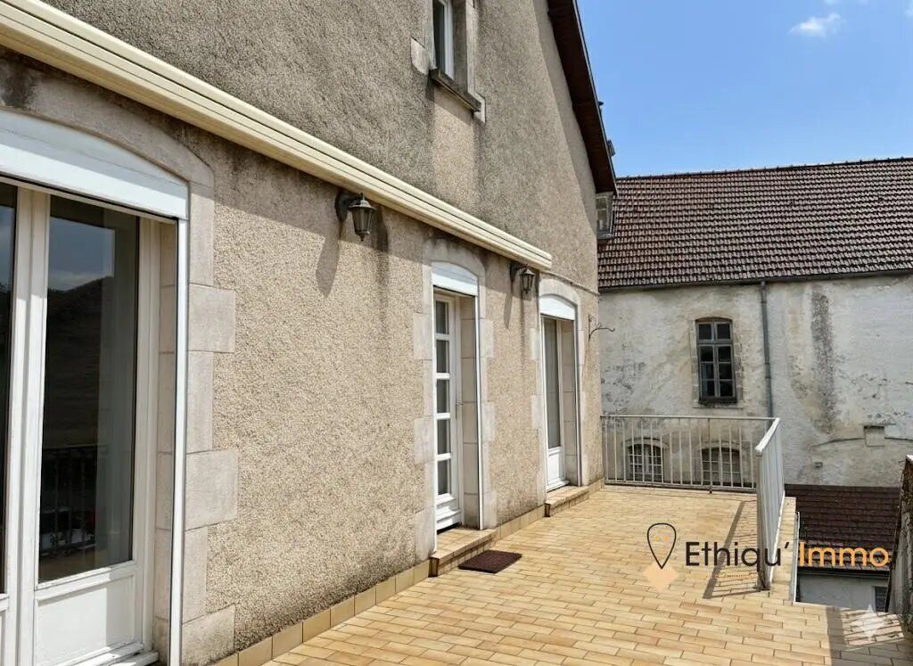 Appartement à louer, 160m², Arc-en-Barrois