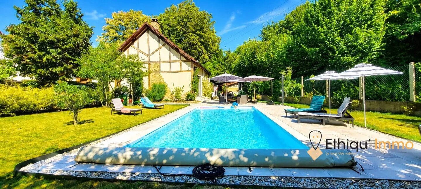 Maison à vendre, 136m², Saint-Julien-les-Villas