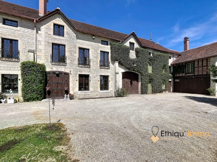 Maison à vendre, 1682m², Laferté-sur-Aube