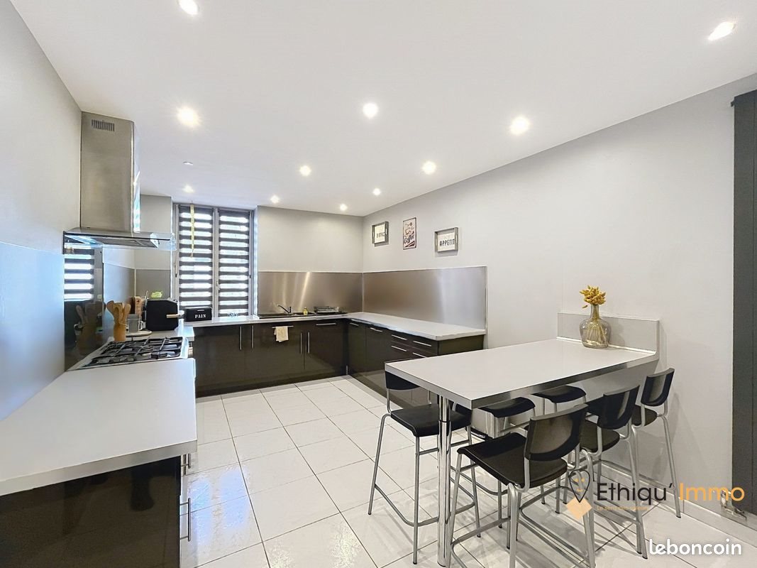 Maison à vendre, 146m², Wassy