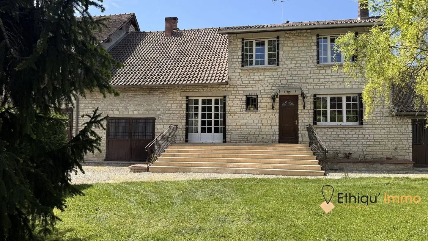 Maison à vendre, 265m², Ville-sous-la-Ferté