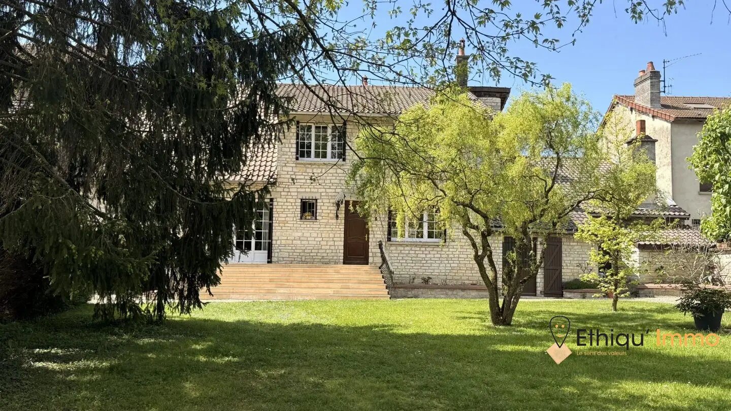 Maison à vendre, 265m², Ville-sous-la-Ferté