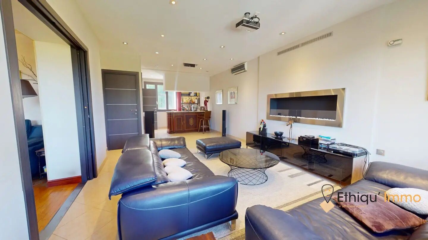 Maison à vendre, 390m², Chaumont
