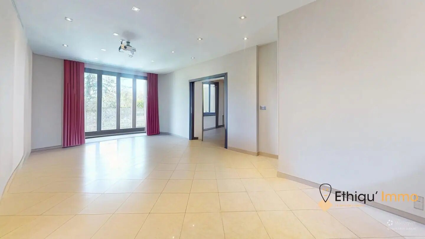 Maison à vendre, 390m², Chaumont