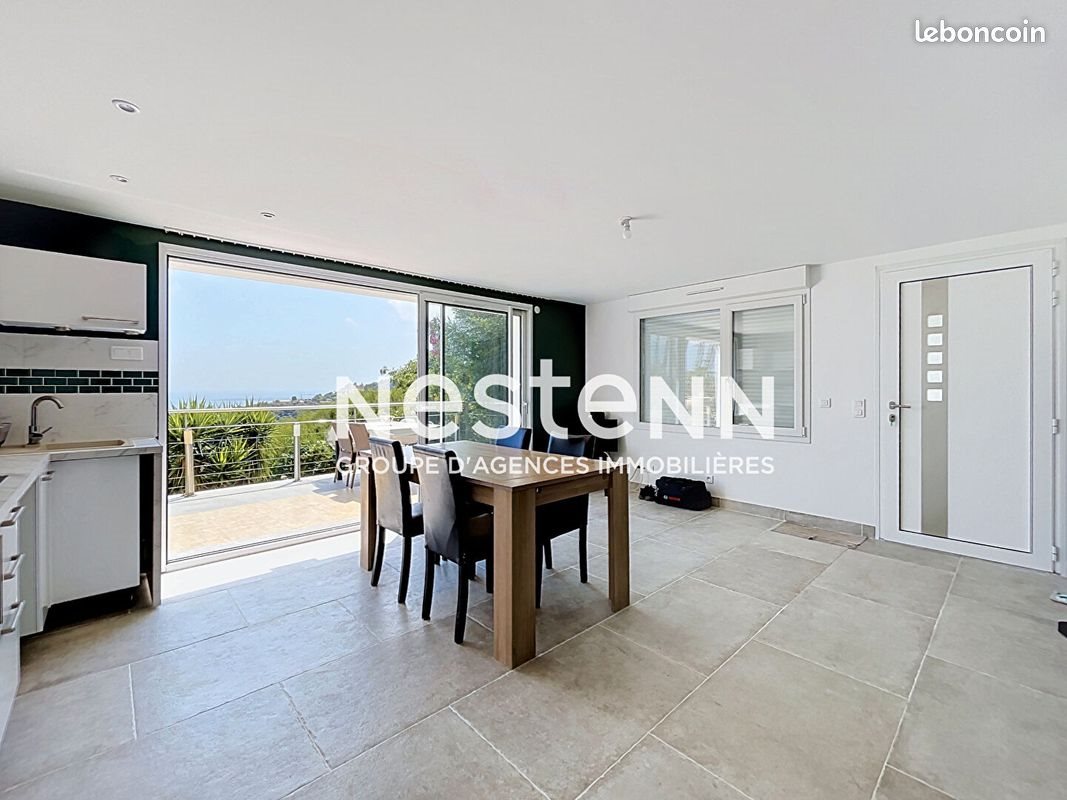 Appartement à louer, 69m², Vallauris