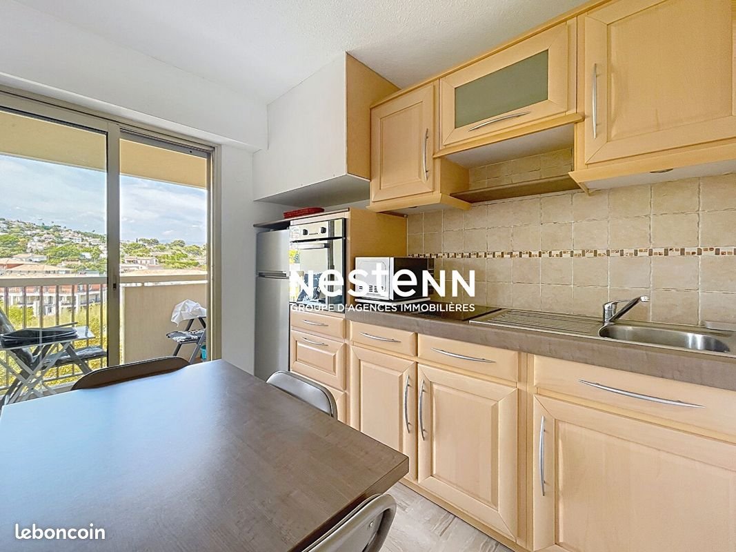 Appartement à louer, 24m², Vallauris