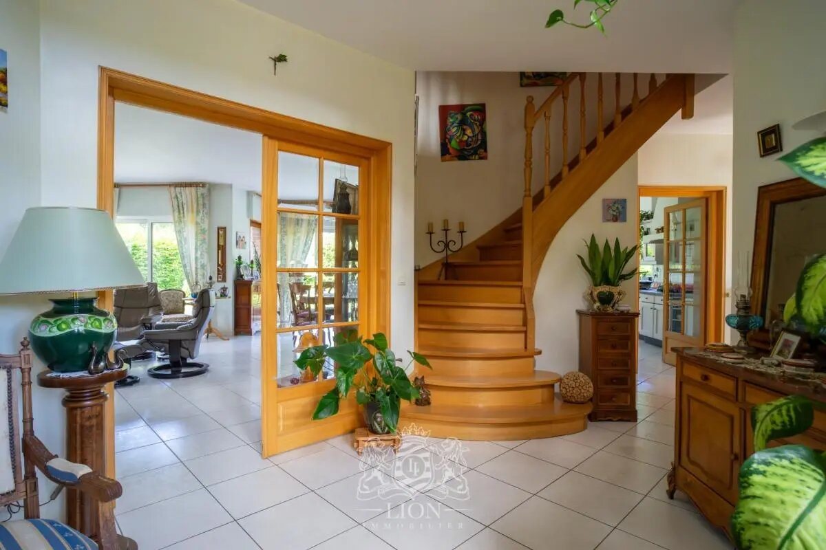 Maison à vendre, 247m², Louvil