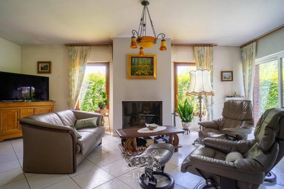 Maison à vendre, 247m², Louvil