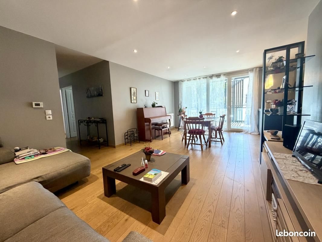 Appartement à vendre, 68m², Annecy