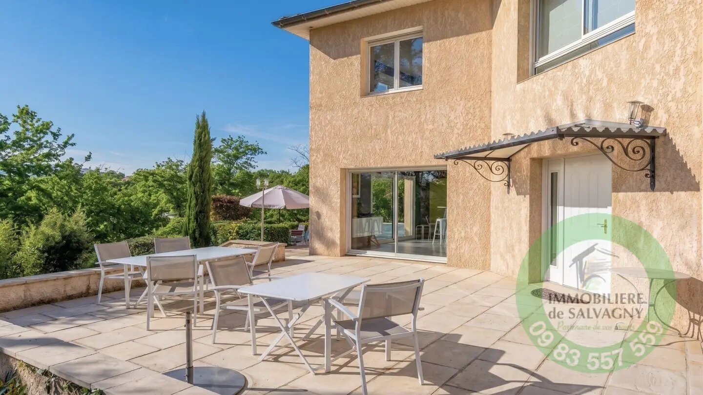 Maison à vendre, 227m², La Tour-de-Salvagny