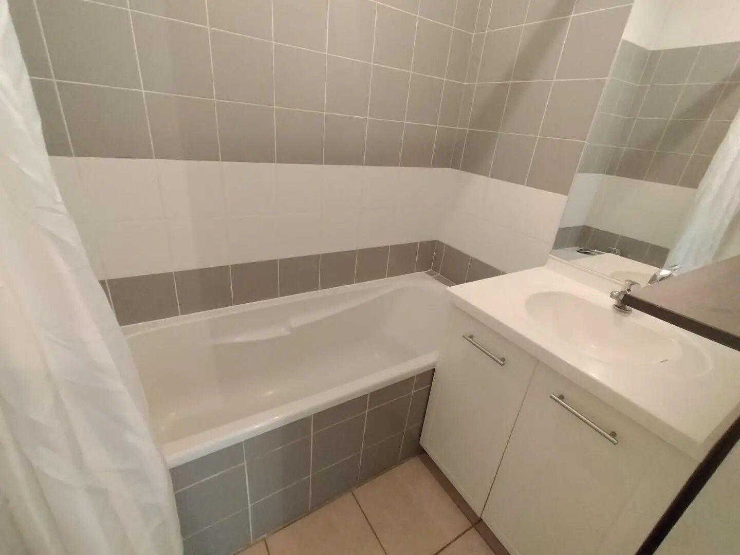 Appartement à louer, 45m², Bourg-en-Bresse