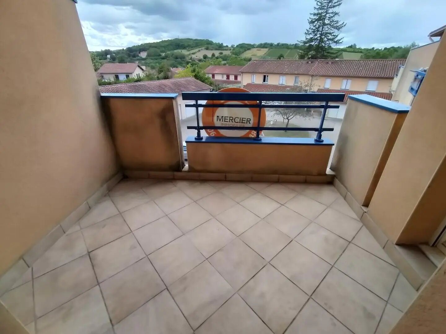 Appartement à louer, 80m², Lissieu