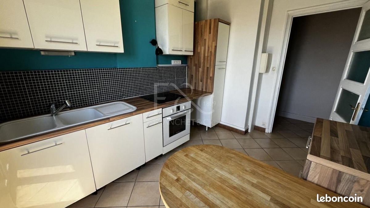 Appartement à louer, 58m², Lyon 8ème