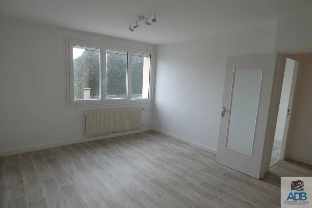 Appartement à louer, 43m², Riorges