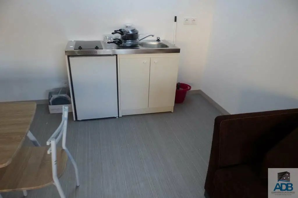 Appartement à louer, 16m², Roanne