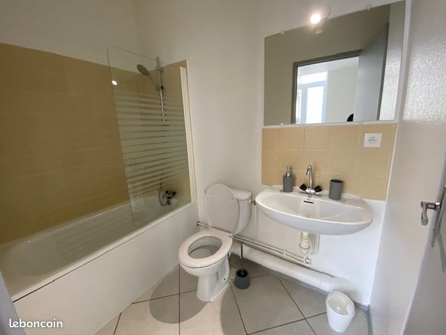 Appartement à louer, 23m², Roanne