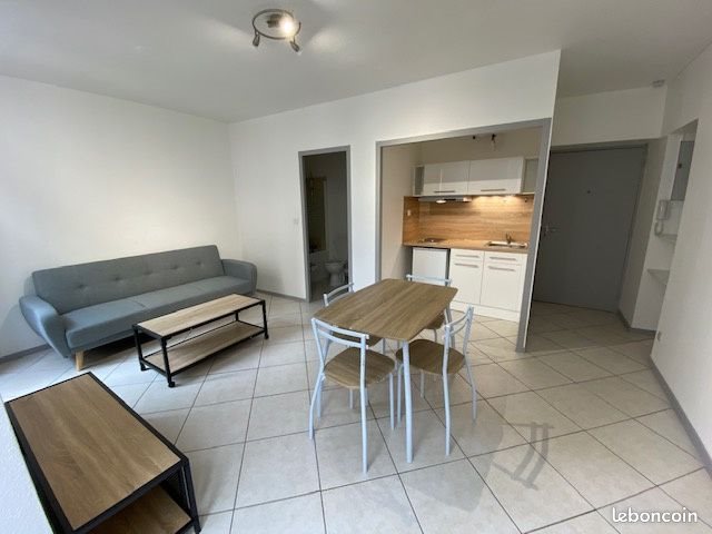 Appartement à louer, 23m², Roanne