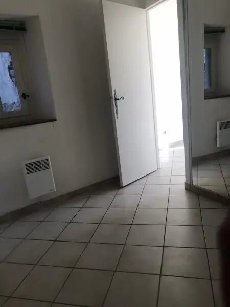Appartement à louer, 30m², Nîmes