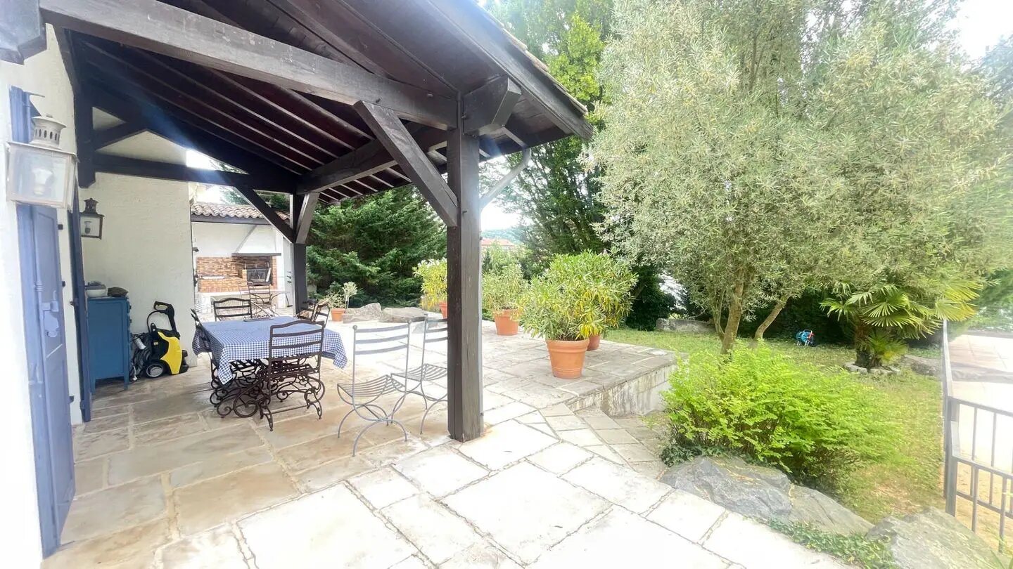 Maison à vendre, 291m², Sainte-Colombe