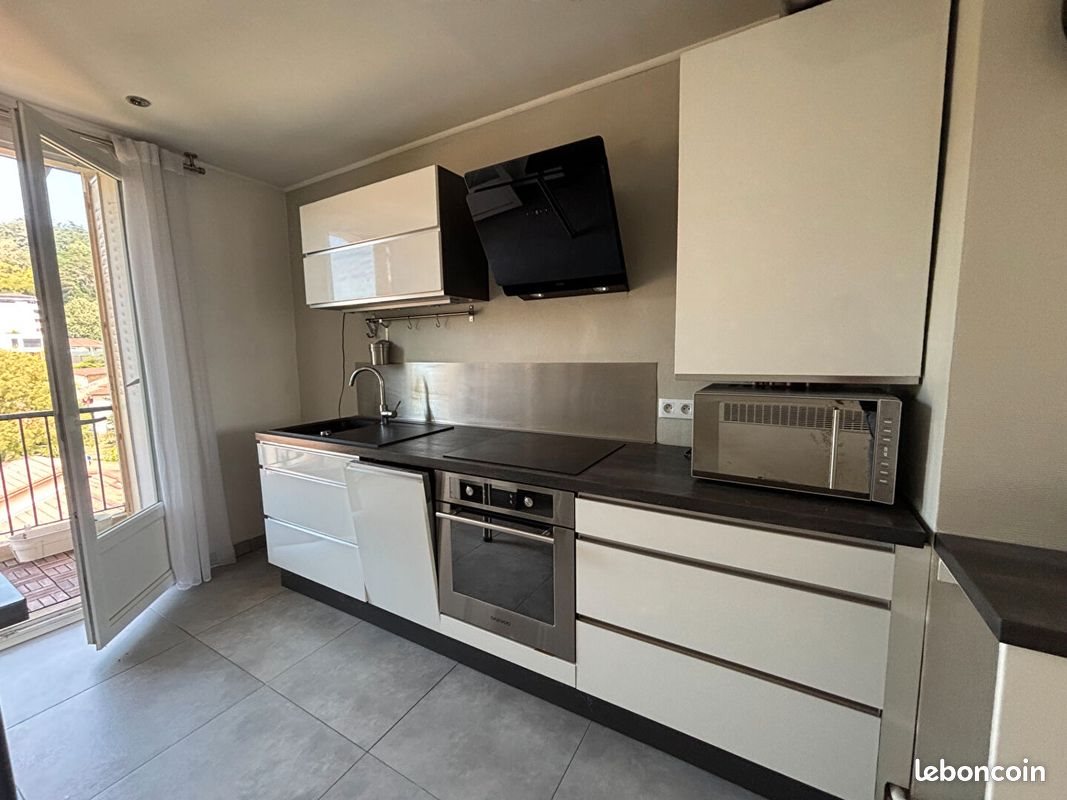 Appartement à louer, 72m², Vienne