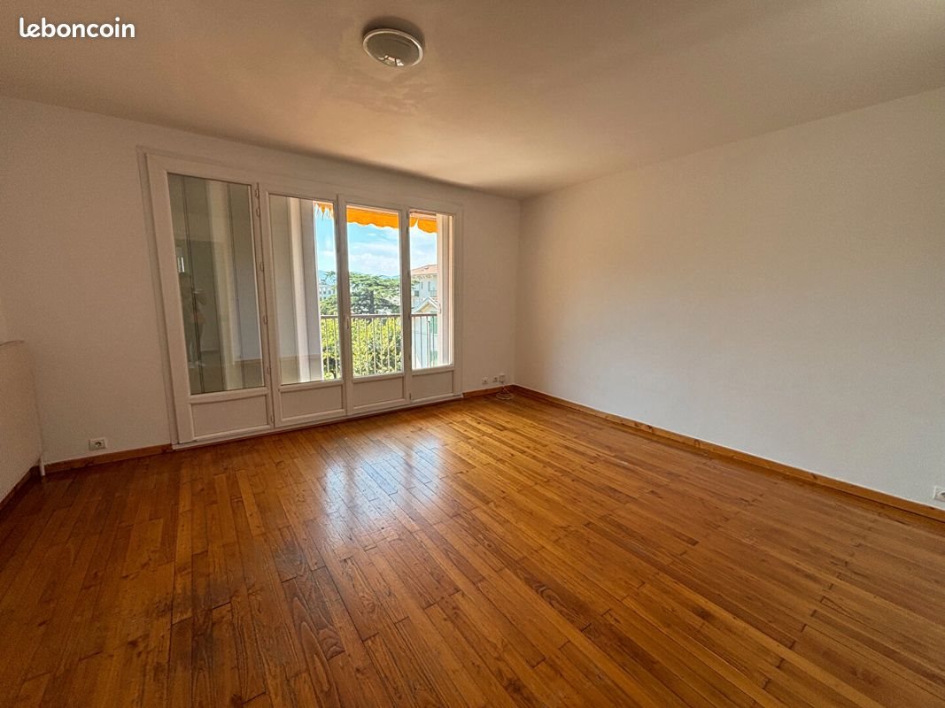 Appartement à louer, 68m², Vienne