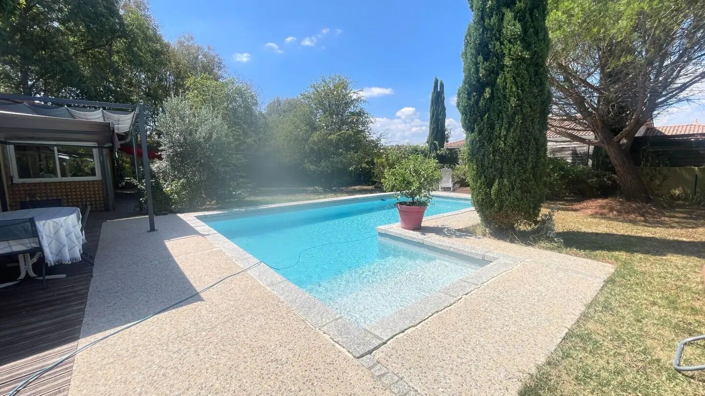 Maison à vendre, 205m², Saint-Cyr-sur-le-Rhône