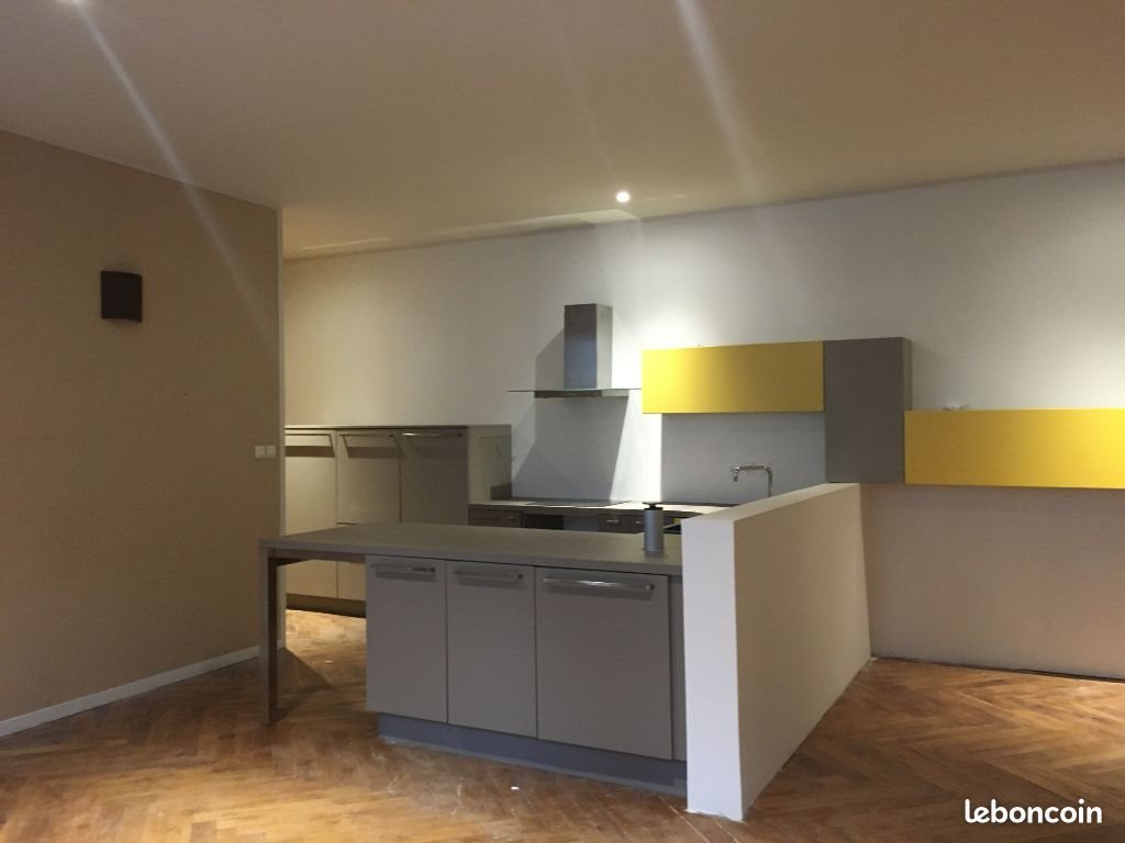 Appartement à louer, 82m², Saint-Etienne