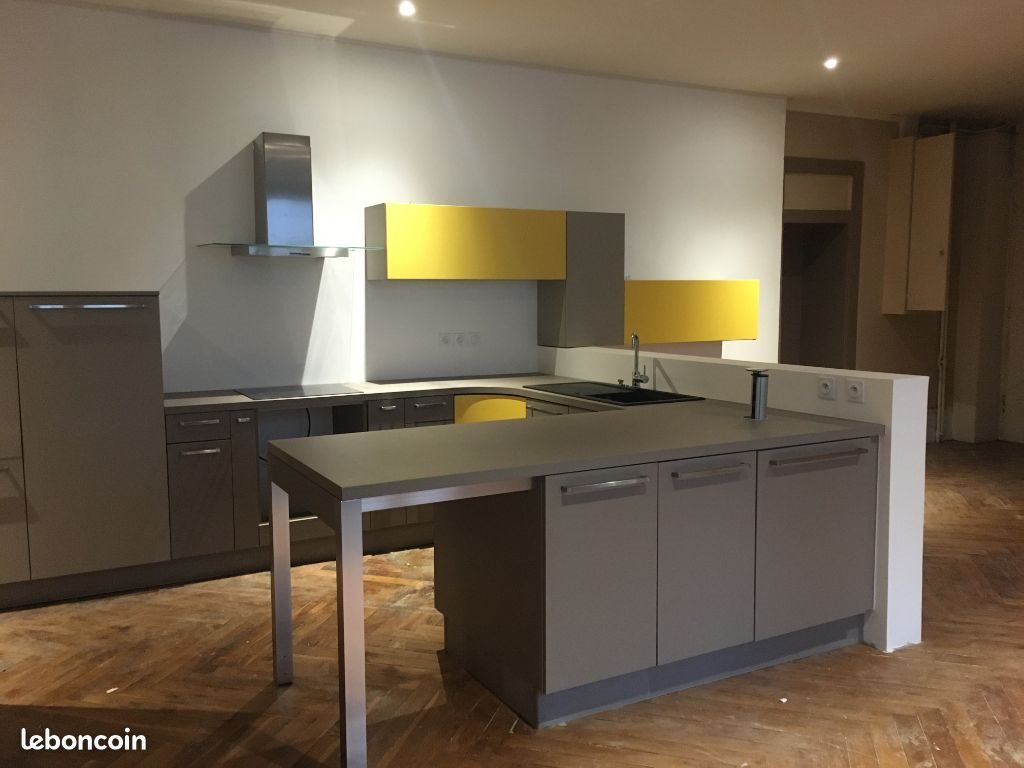 Appartement à louer, 82m², Saint-Etienne