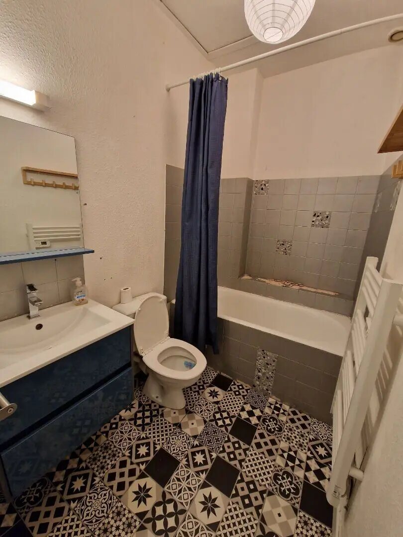 Appartement à louer, 27m², Saint-Étienne
