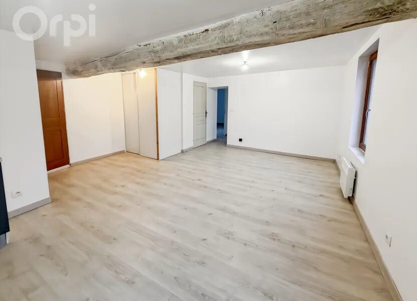 Appartement à louer, 52m², Fleurines