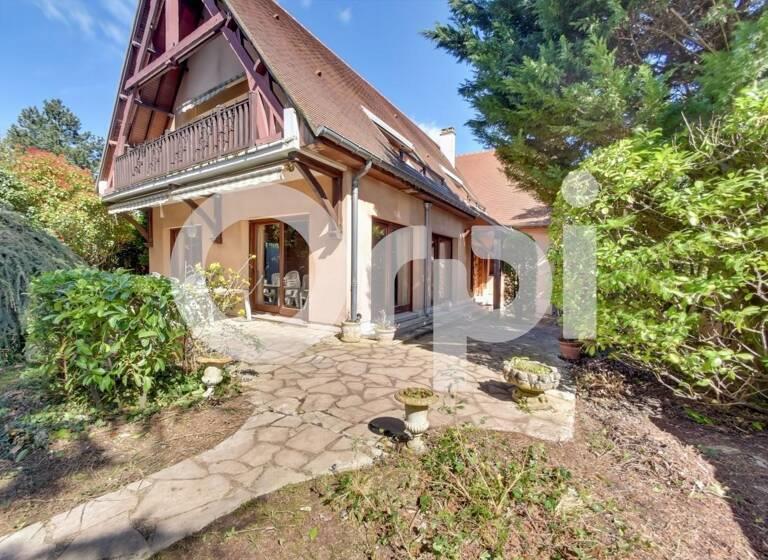 Maison à vendre, 270m², Bougival
